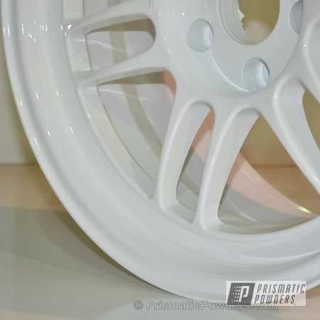Powder Coating: Gloss White PSS-5690,Clear Vision PPS-2974,Wheels
