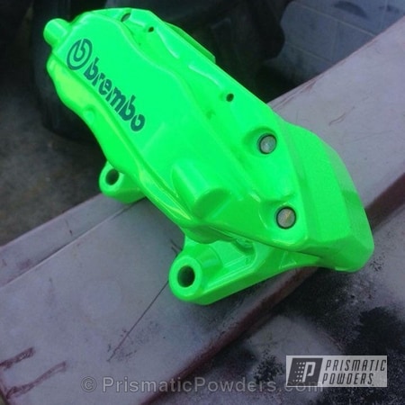 Powder Coating: Limelite PMB-0869,Clear Vision PPS-2974,Automotive,Powder Coated Z33 Brembo Brake Calipers