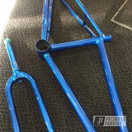 Powder Coating: Bicycles,Clear Vision PPS-2974,Illusion Lite Blue PMS-4621,Powder Coated Bicycle Frame