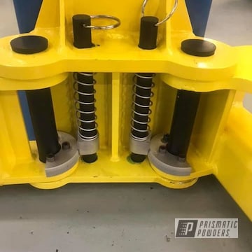Powder Coated Yellow Refinished Auto Lift