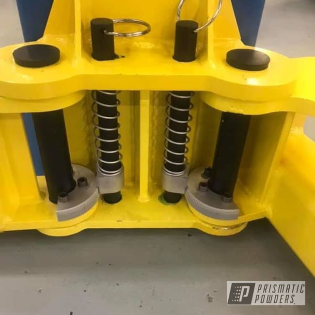 Powder Coated Yellow Refinished Auto Lift