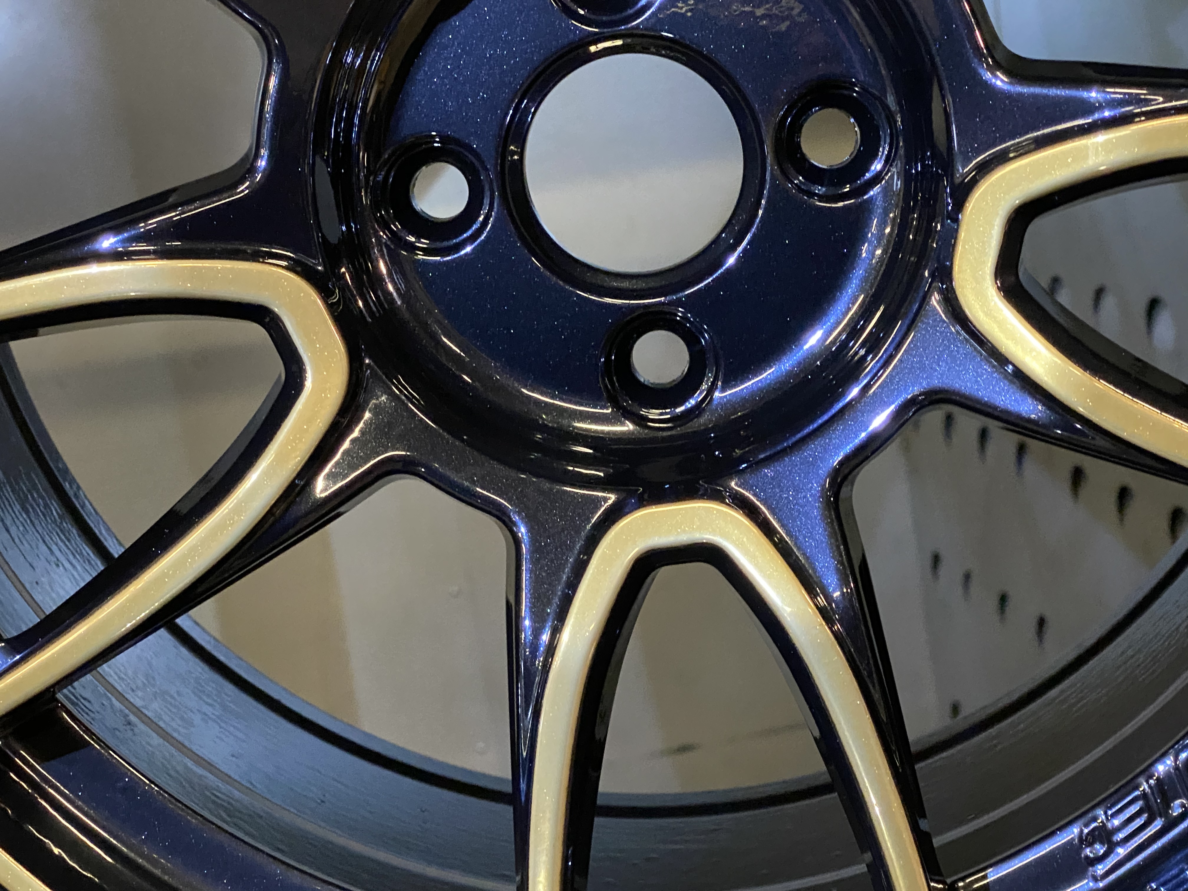 Powder Coated Two Toned Mini Cooper Rims | Prismatic Powders