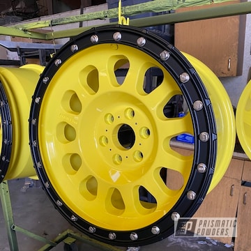 Powder Coated Yellow Custom Set Of Alloy Wheels