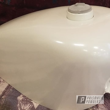 Refinished Harley Motorcycle Tank, Frame, And Fender
