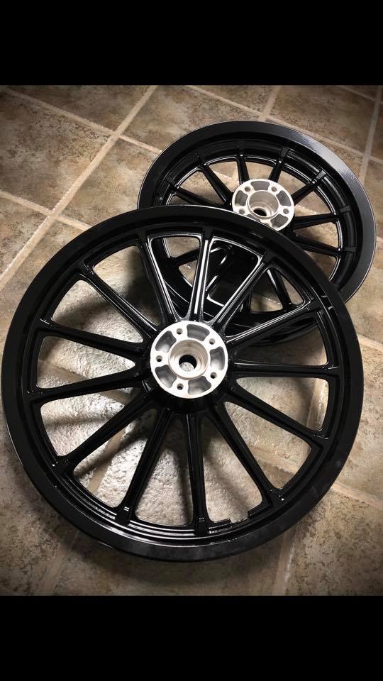 Motorcycle Wheels featuring Gloss Black | Prismatic Powders