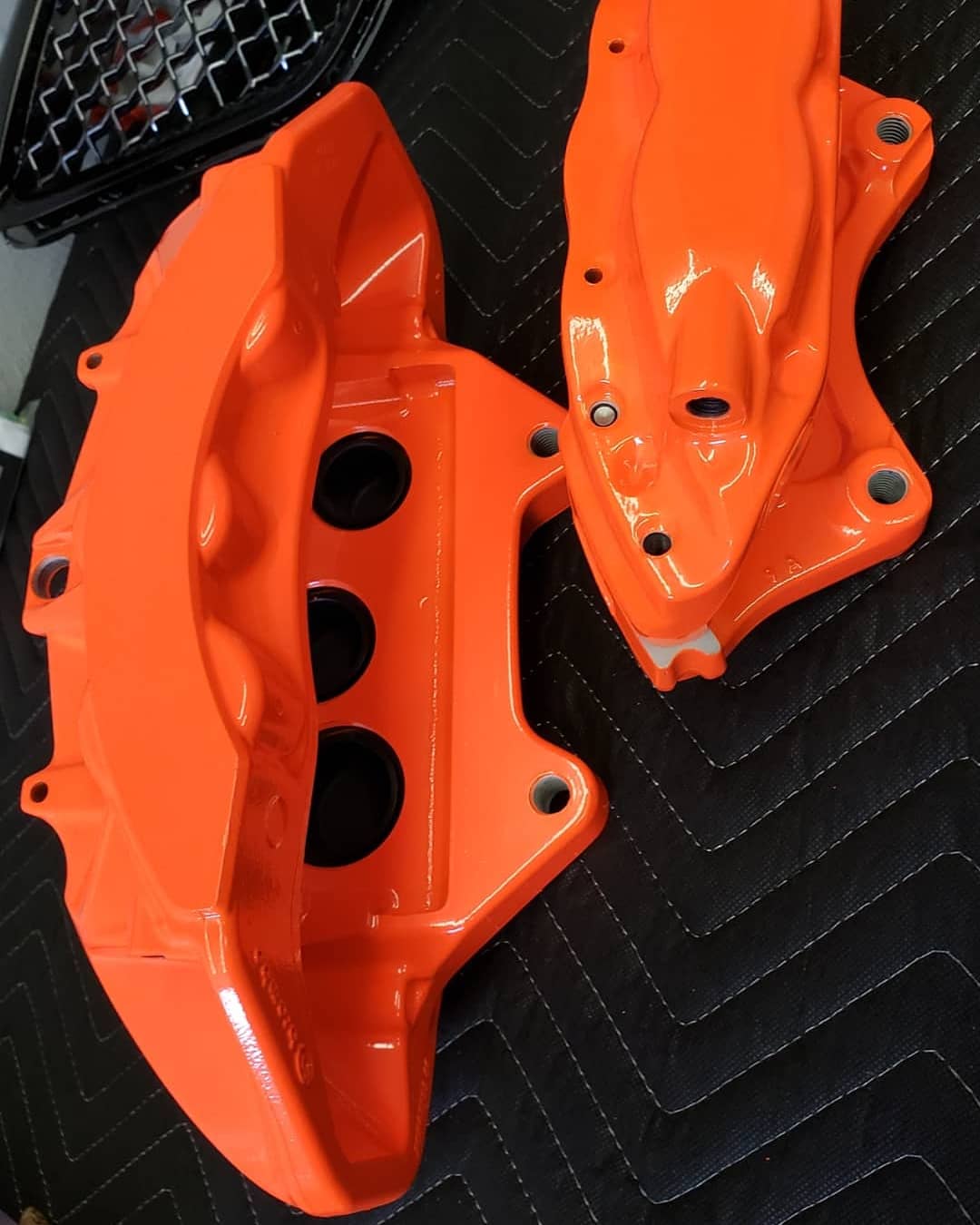 Cts V V3 Brembo Brakes Coated In Orange Glow Prismatic Powders
