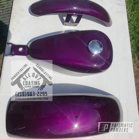 Powder Coating: Fuel Tank,Clear Vision PPS-2974,Harley Davidson,Illusion Purple PSB-4629,Automotive,Fenders