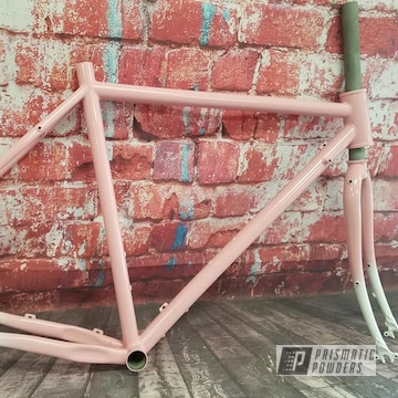Powder Coated Two Toned Bicycle Frame In Pss-5690 And Ral-3015