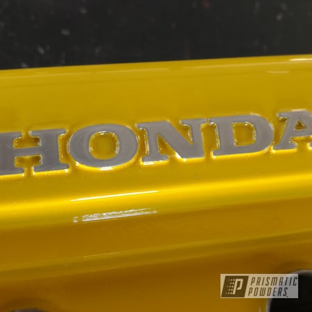 Powder Coating: Valve Cover,Hot Yellow PSS-1623,Clear Vision PPS-2974,Honda,Automotive