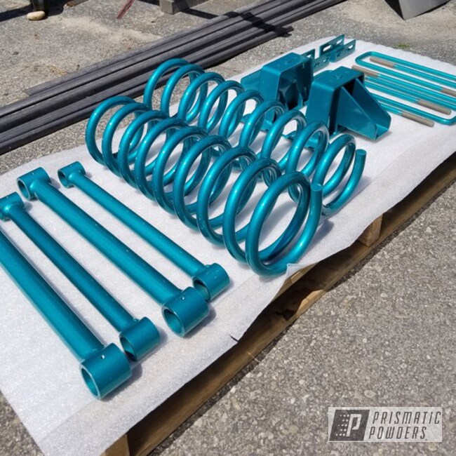 Powder Coated Truck Lift Kit In Pms-0517 And Pps-4477