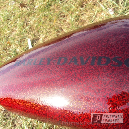 Powder Coating: Motorcycles,Custom,Black Frost PVS-3083,powder coating,harley davidson Tank,Deep Red PPS-4491,Red,Prismatic Powders,powder coated