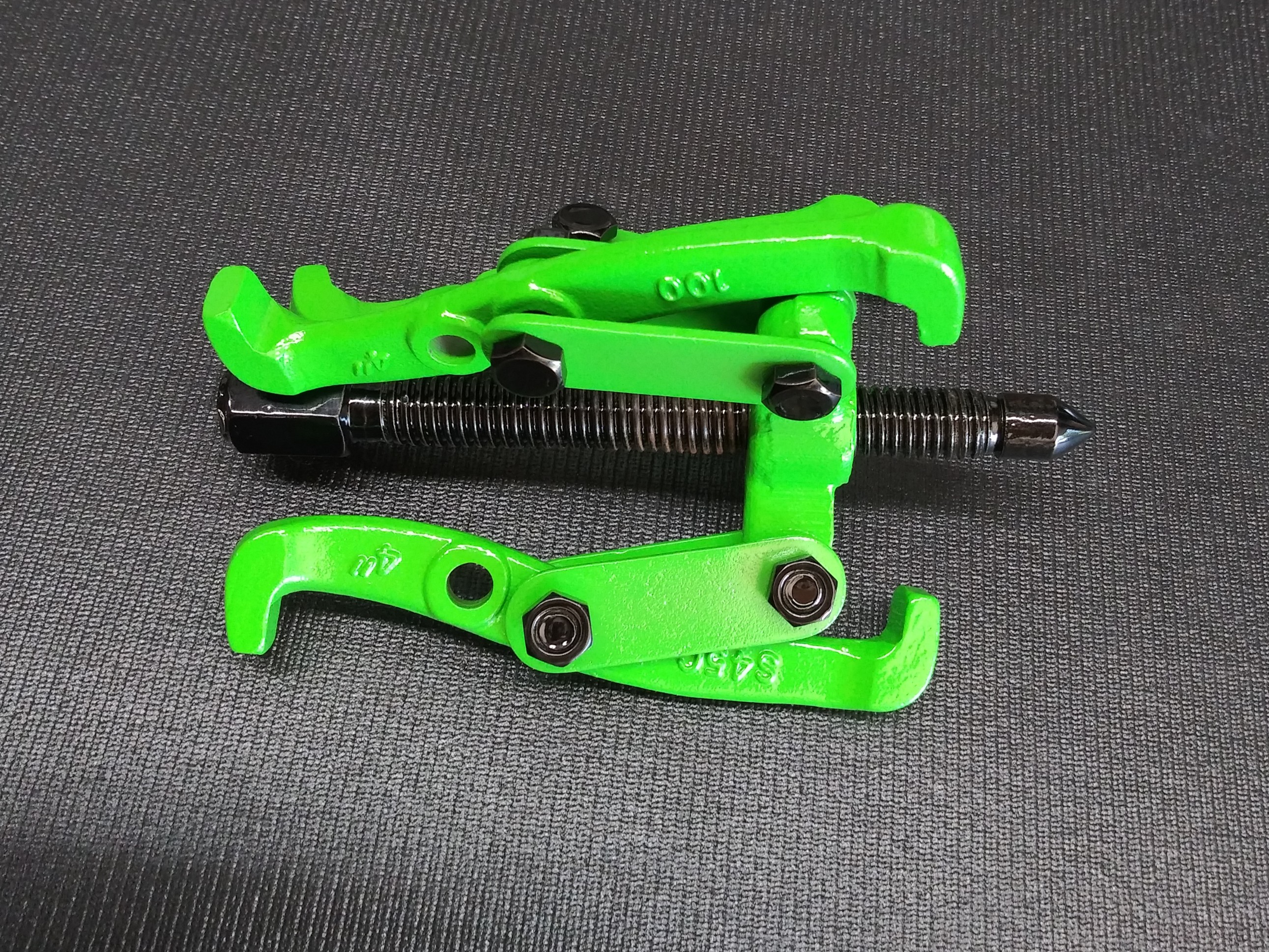 Auto Puller Tool featuring Ink Black and Tacate Green | Prismatic Powders