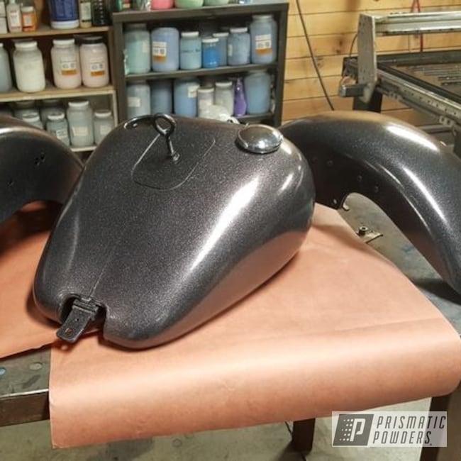 Powder Coated Motorcycle Fuel Tank And Fenders