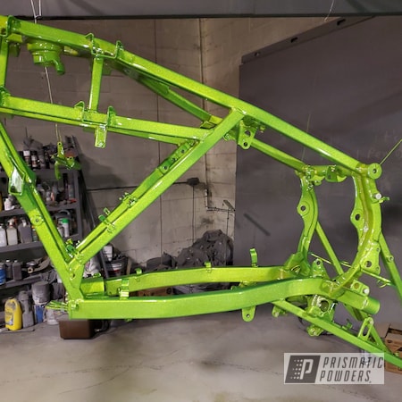 Powder Coating: Green,4 Wheeler,Illusion Sour Apple PMB-6913,Clear Vision PPS-2974,Automotive