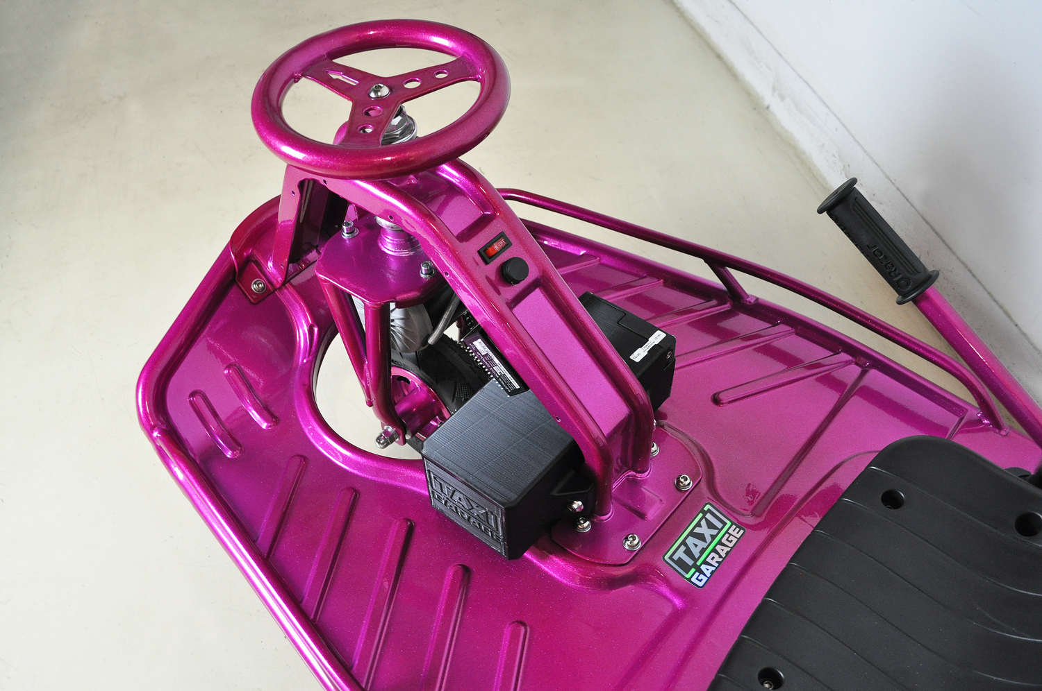 Drift Cart with Racing Raspberry | Prismatic Powders