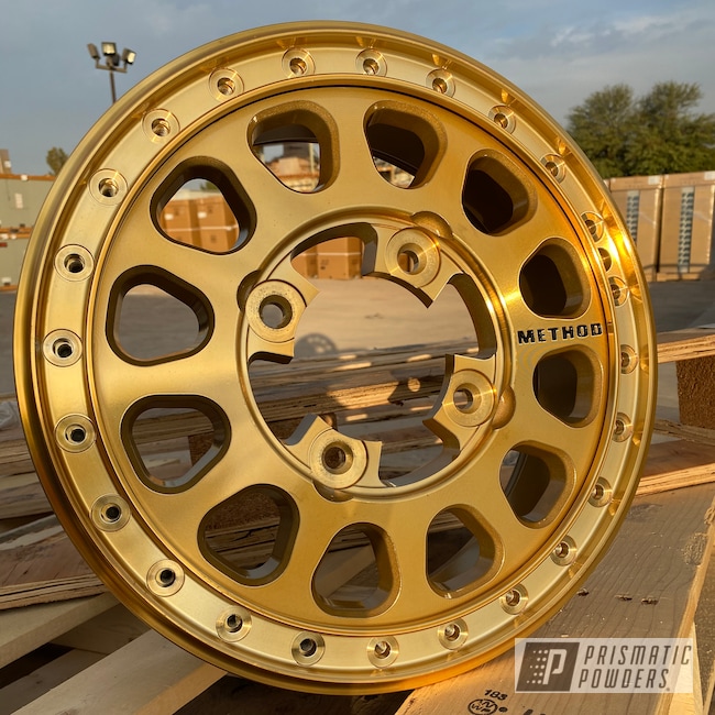UTV Method Wheels Featuring Transparent Gold | Prismatic ...