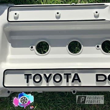 Powder Coated Toyota Valve Cover In Uss-1814