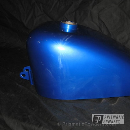 Powder Coating: Candy Blue Harley Tins,Peeka Blue PPS-4351,Motorcycles,powder coating,Prismatic,SUPER CHROME USS-4482,chrome,powder coated