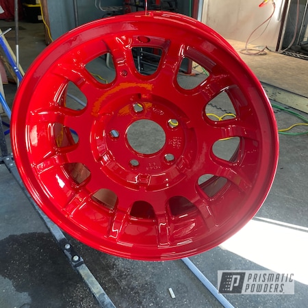 Powder Coating: Ford Wheels,Lincoln Town Car,Town Car,17" Aluminum Rims,Astatic Red PSS-1738,Aluminum,Automotive,Two Toned Wheels,GLOSS BLACK USS-2603,Five Lug Ford Wheels