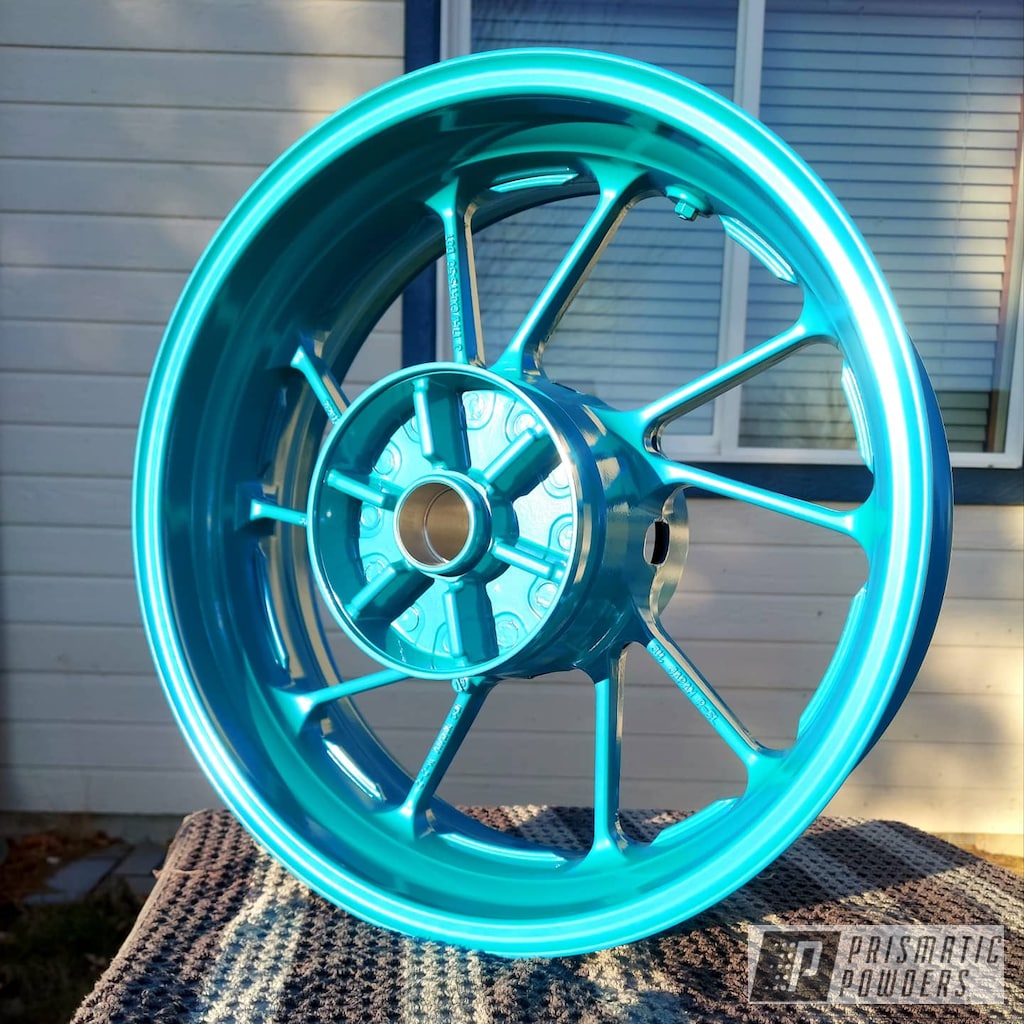 Motorcycle Rims Finished with Pearled Turquoise | Prismatic Powders