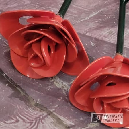 Powder Coating: Metal Art,2 Color Application,RAL 6005 Moss Green,Texaco Red PSB-2740,Flowers,Roses,Custom Roses