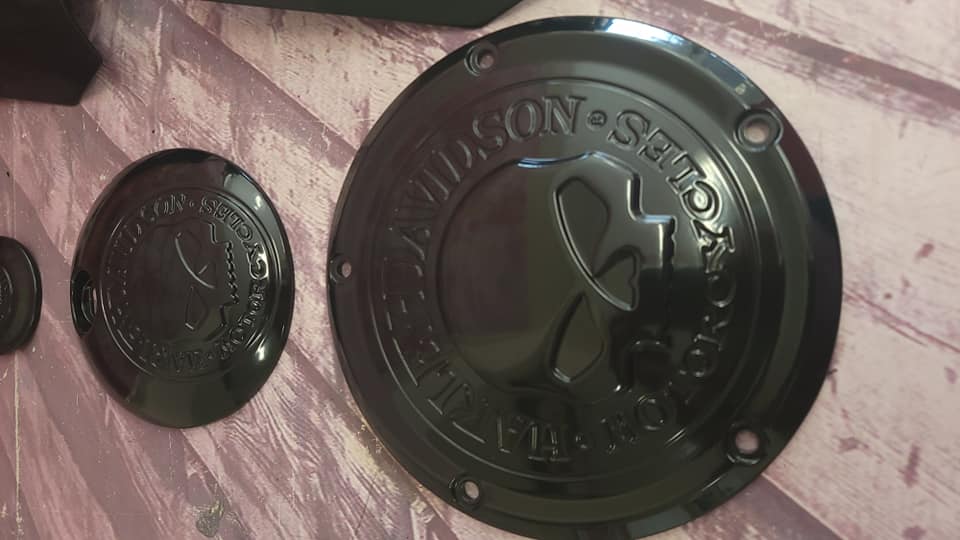 Harley Davidson Engine Cover Featuring Ink Black | Prismatic Powders