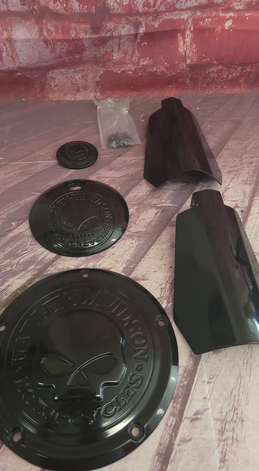 Harley Davidson Engine Cover Featuring Ink Black | Prismatic Powders