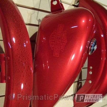 Powder Coating: chrome,LOLLYPOP RED UPS-1506,Red,Harley Parts,Cascade Silver PMB-4475,powder coated,Water drops,Motorcycles,ULTRA BLACK CHROME USS-5204