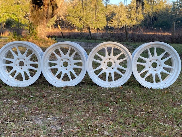 Wheels Done in Pearl White | Prismatic Powders