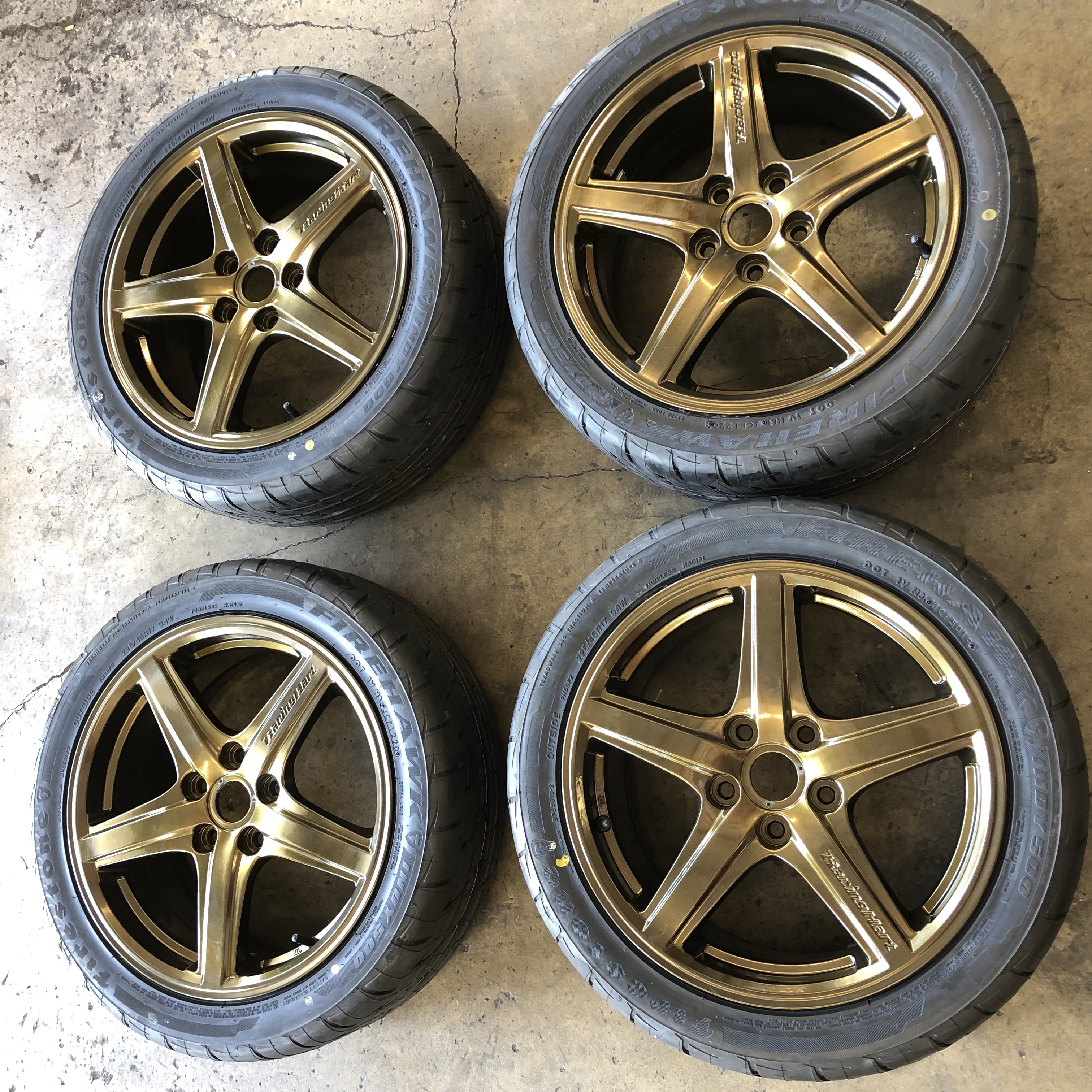 Mazda Rims with Misty Gold | Prismatic Powders