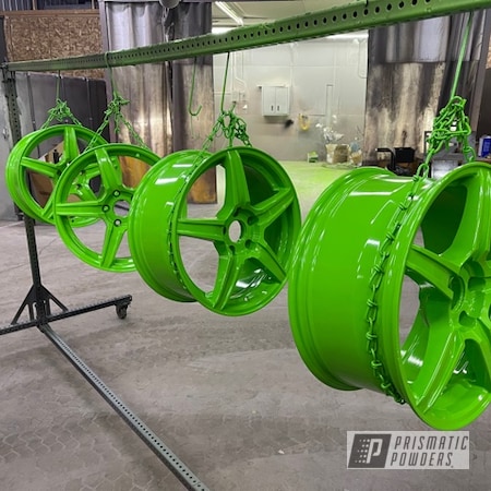 Powder Coating: Wheels,Rims,17" Aluminum Rims,Kiwi Green PSS-5666,Aluminum Wheels