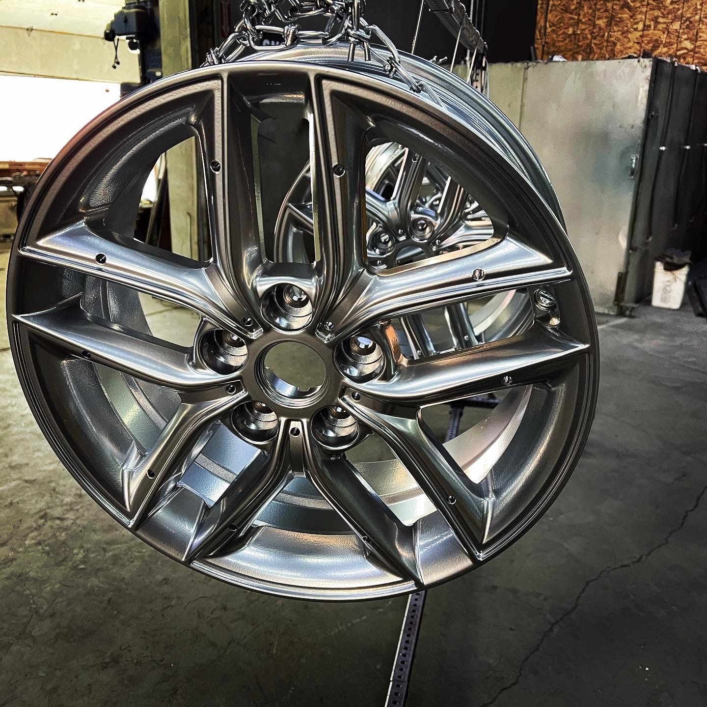 Wheels in Clear Vision and Polished Aluminum | Prismatic Powders