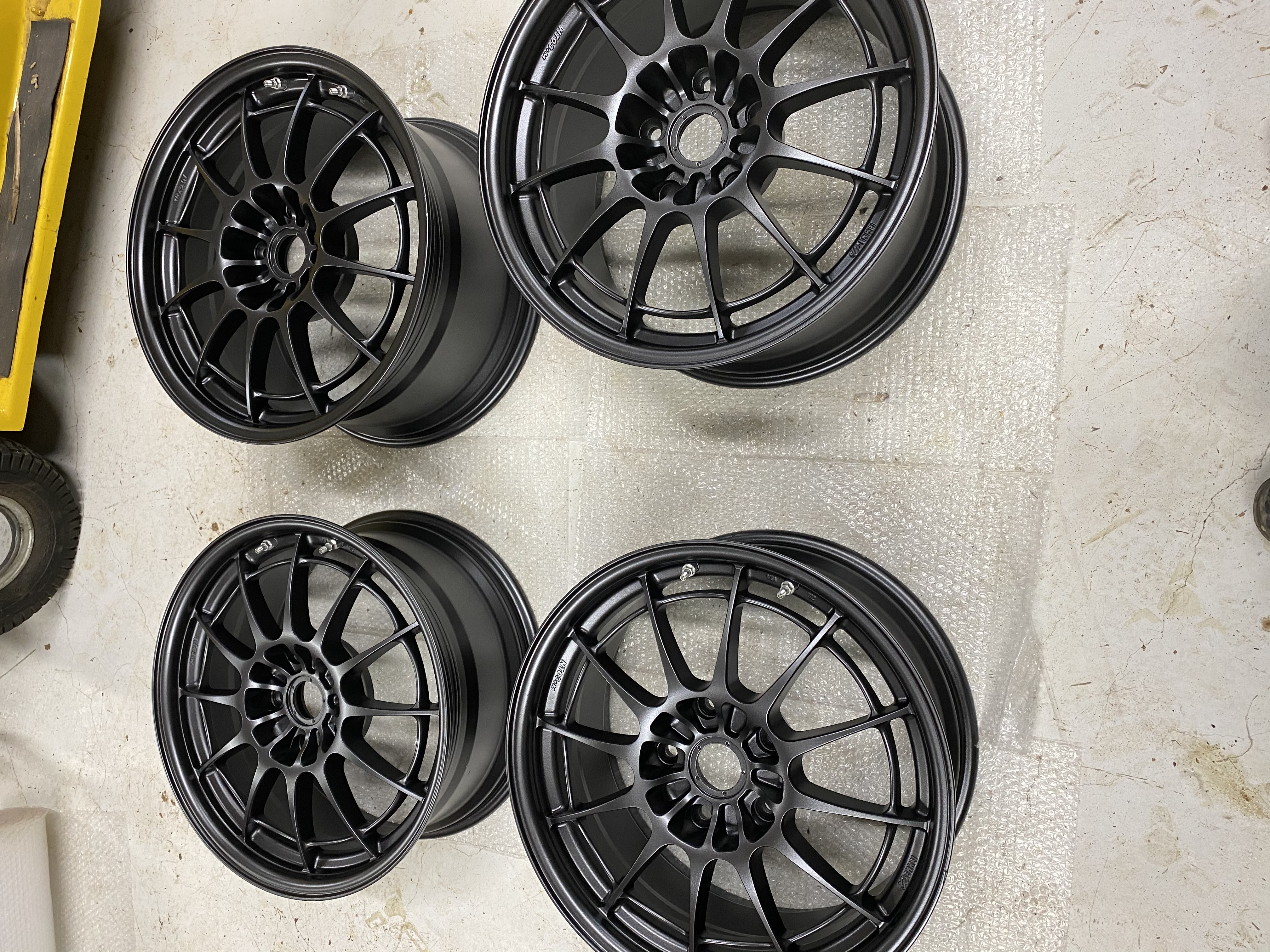 Wheels Coated in Graphite Charcoal | Prismatic Powders