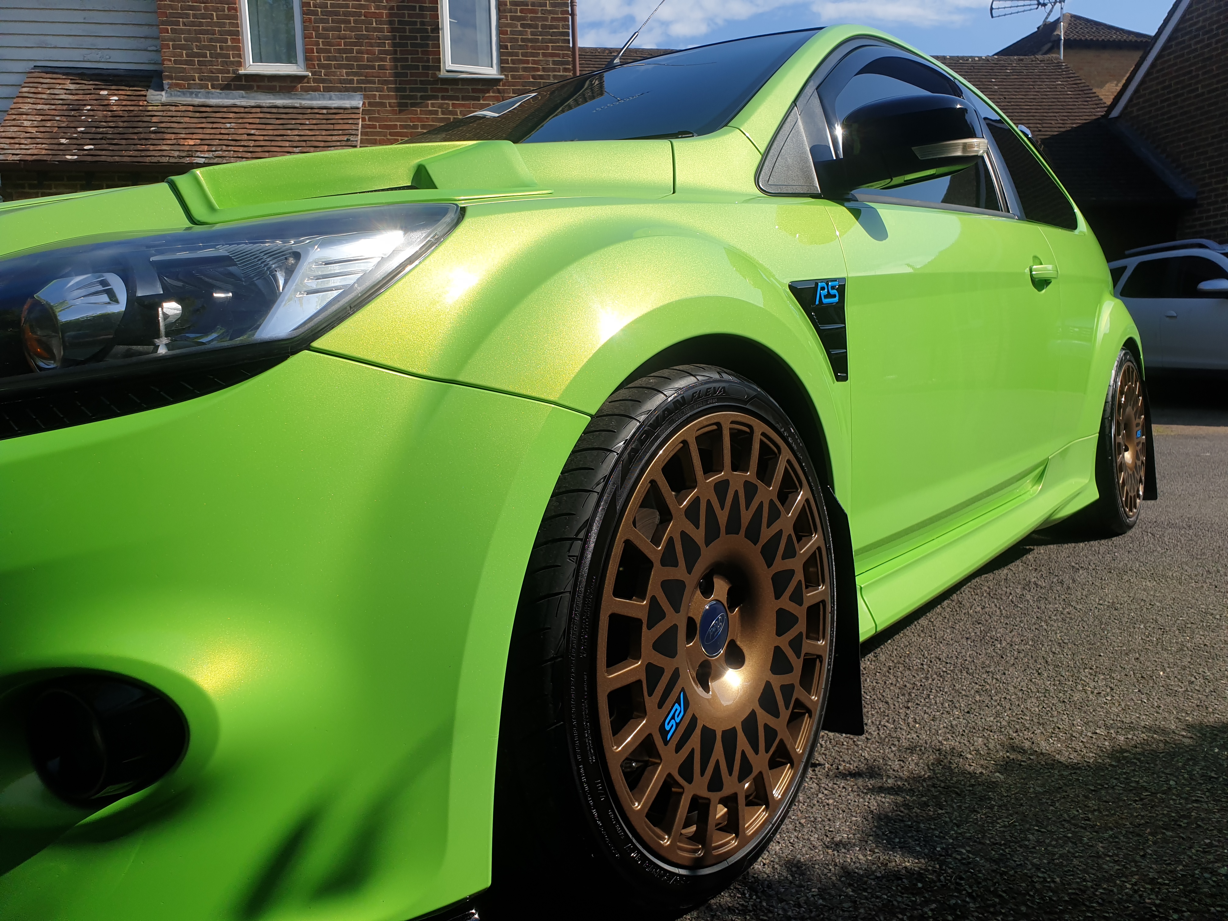 Ford Focus Rs Wheels Featuring Highland Bronze Prismatic Powders Ford Focus Rs Wheels Featuring Highland Bronze Prismatic Powders
