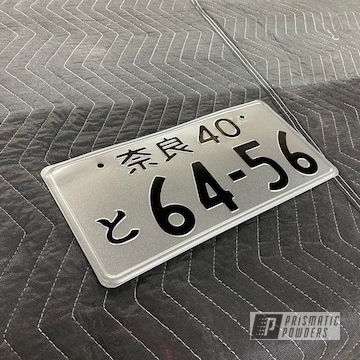 Powder Coated Two Tone License Plate In Uss-2603 And Pms-2569