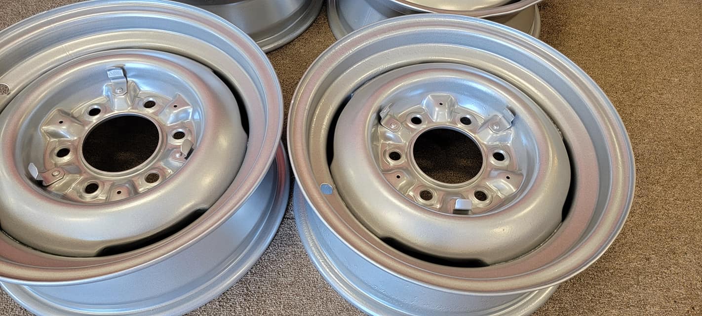 Wheels Coated in Heavy Silver | Prismatic Powders