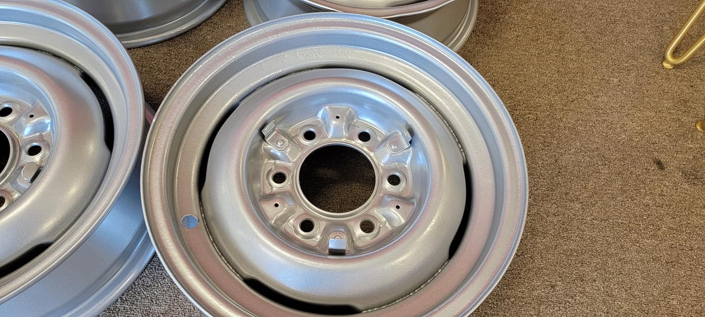 Wheels Coated in Heavy Silver | Prismatic Powders