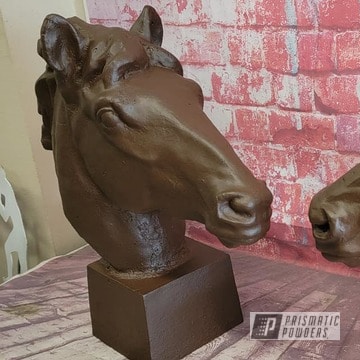 Powder Coated Horse Head Statues In Utb-5223 And Ptb-7102