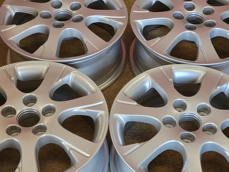 Wheels Coated with Heavy Silver | Prismatic Powders