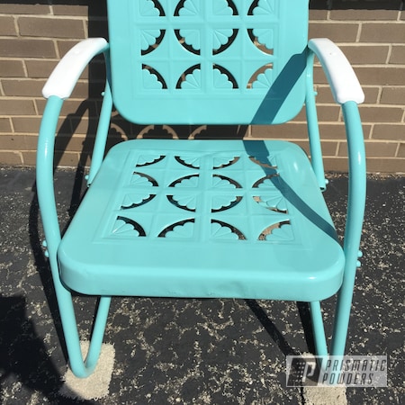 Powder Coating: Patio Chair,Gloss White PSS-5690,RAL 6027 Light Green