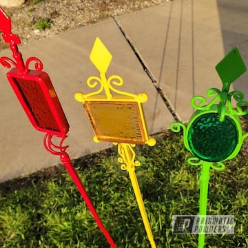 Powder Coated Yard Stakes In Ral 3002, Ral 1018 And Ral 6018