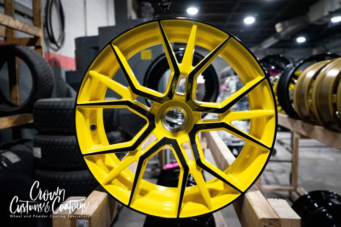 Two Tone Rays Rims Two Tone Wheels Coated in Clear Vision and Zuki Yellow | Prismatic Powders