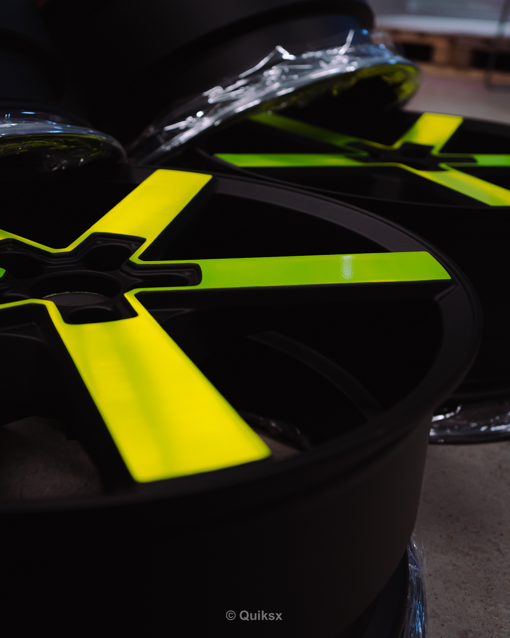 Two Tone Azev Wheels in Shocker Yellow | Prismatic Powders