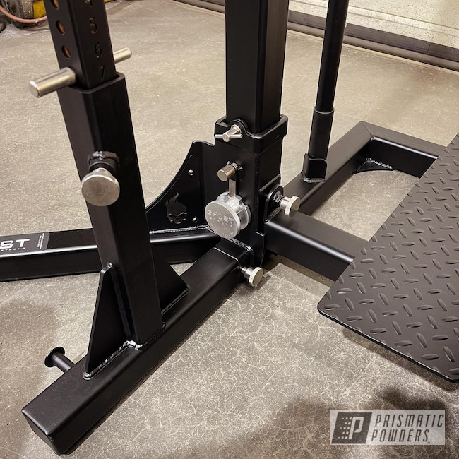 https://images.nicindustries.com/prismatic/projects/76637/powder-coated-ghost-strong-gym-equipment-in-uss-1522-3.jpg?1647456818&size=1024