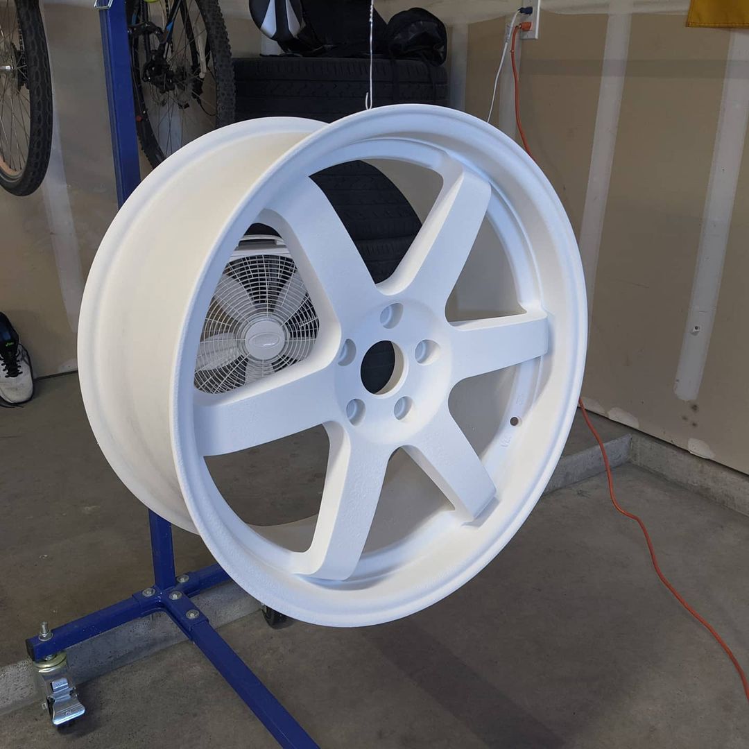 Wheels Coated in Gloss White | Prismatic Powders