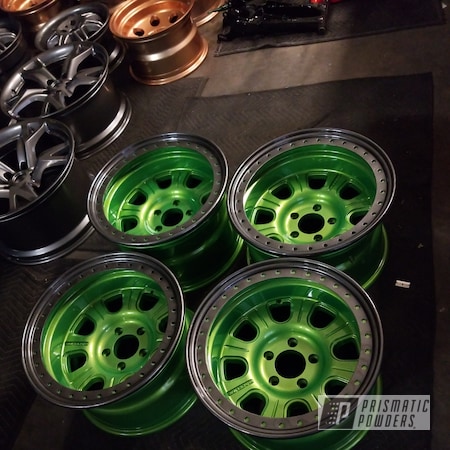 Powder Coating: Illusion Lime Time PMB-6918,Jeep Wheels powder coated,Jeep,Clear Vision PPS-2974,Automotive,Jeep Wheels,Kingsport Grey PMB-5027,Wheels