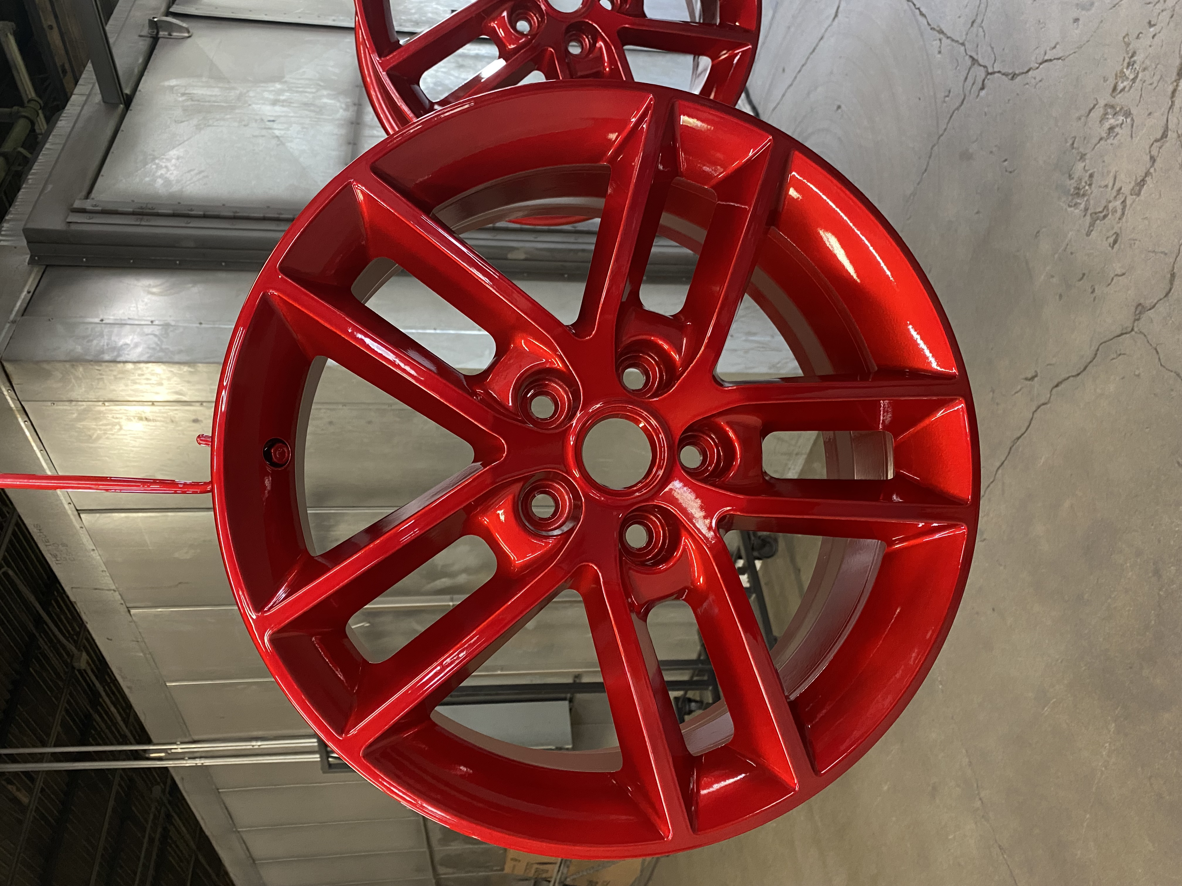 Deep Red Rims Wheels Coated in Pps-4491 | Prismatic Powders