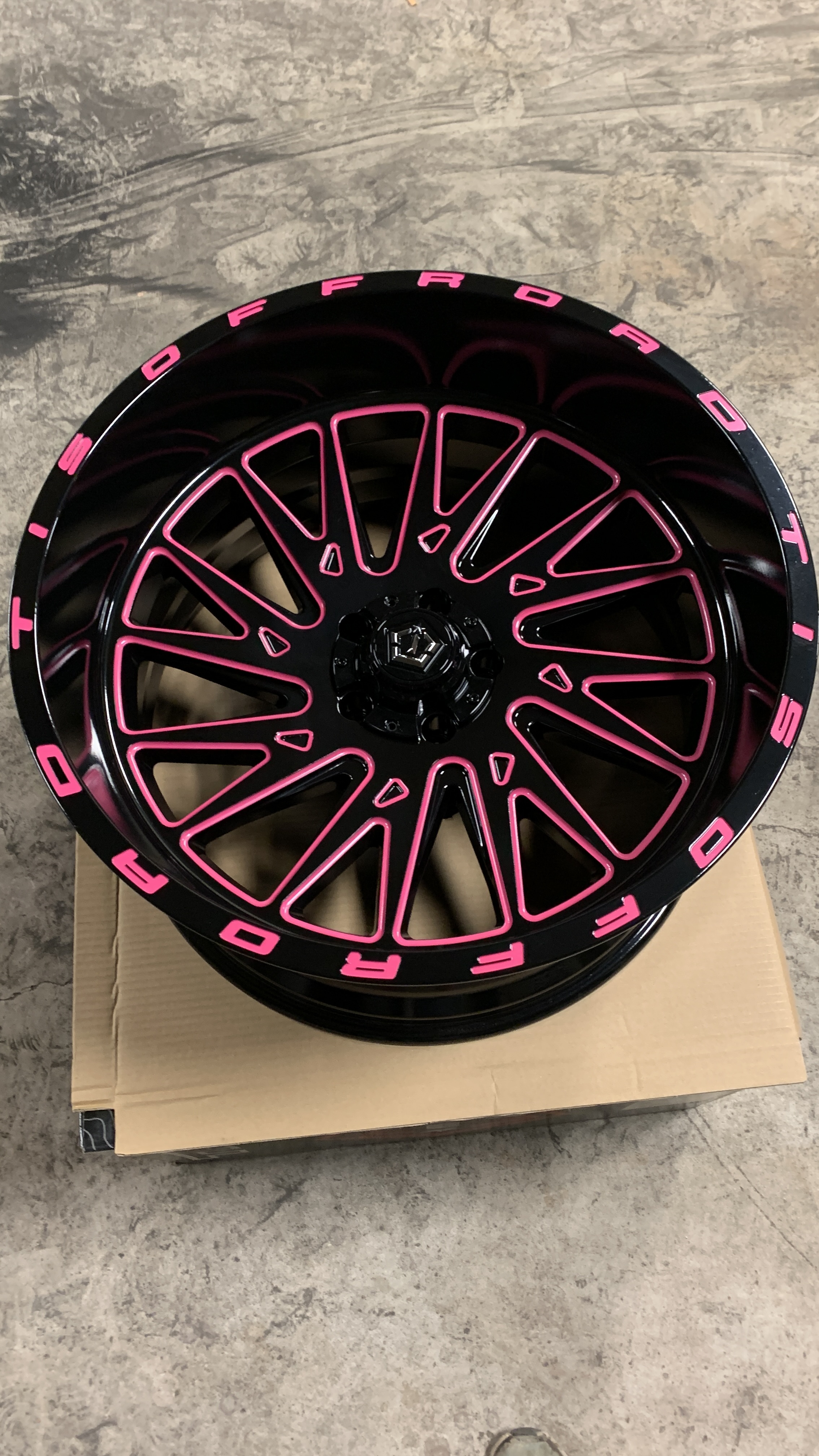 Jeep Wheels in Pmb-2340 | Prismatic Powders