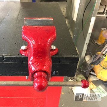 Bench Vice In  Lollypop Red Over Heavy Silver
