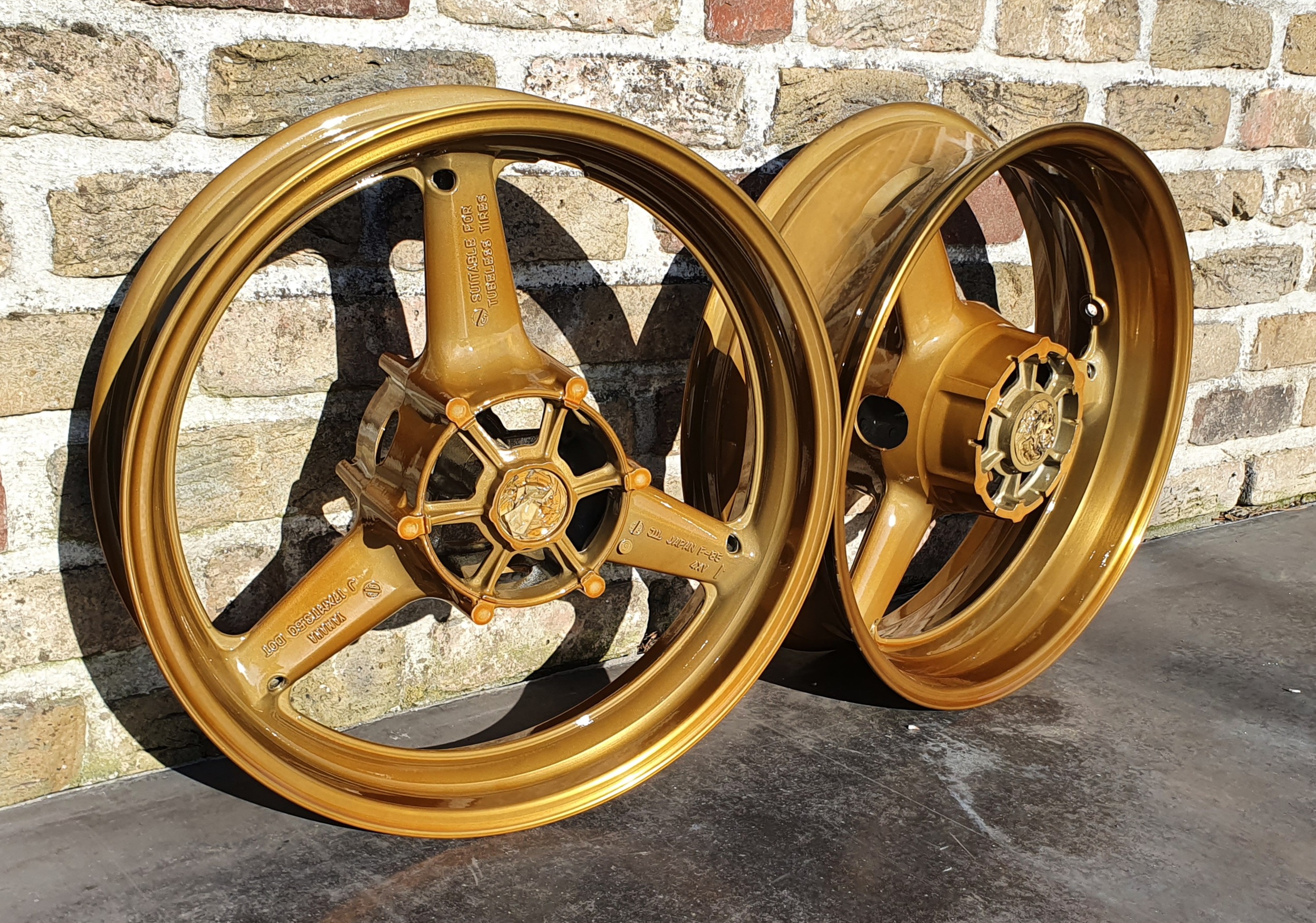 Powder Coated Motorcycle Wheels | Prismatic Powders
